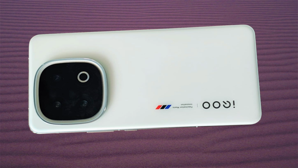 IQOO 13: Features, Specs, and Why It’s the Best Smartphone of 2024